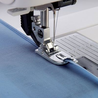 (4F6) PFAFF TRYKKFOT FALDE / RULLEKANT 2mm B-J, K-L
