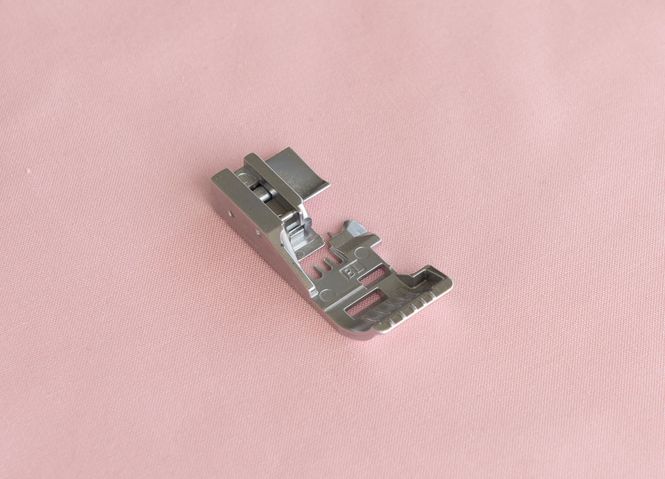 Hovedbilde (5A17) Baby Lock Standardfot Gr.9B