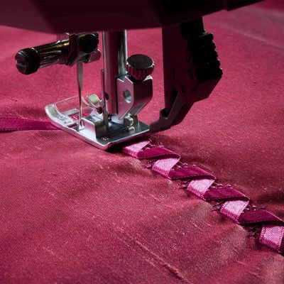 Pfaff Quilt Expression 725