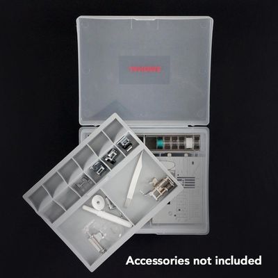 (20D3) Tilbehørsboks Janome / Accessory box for 9mm