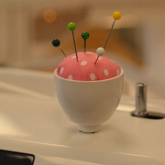 Hovedbilde (4o6) Nålepute rosa / rundt feste Janome