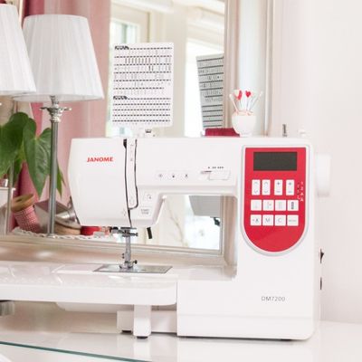 Demo Janome Decor Monogram 7200 symaskin
