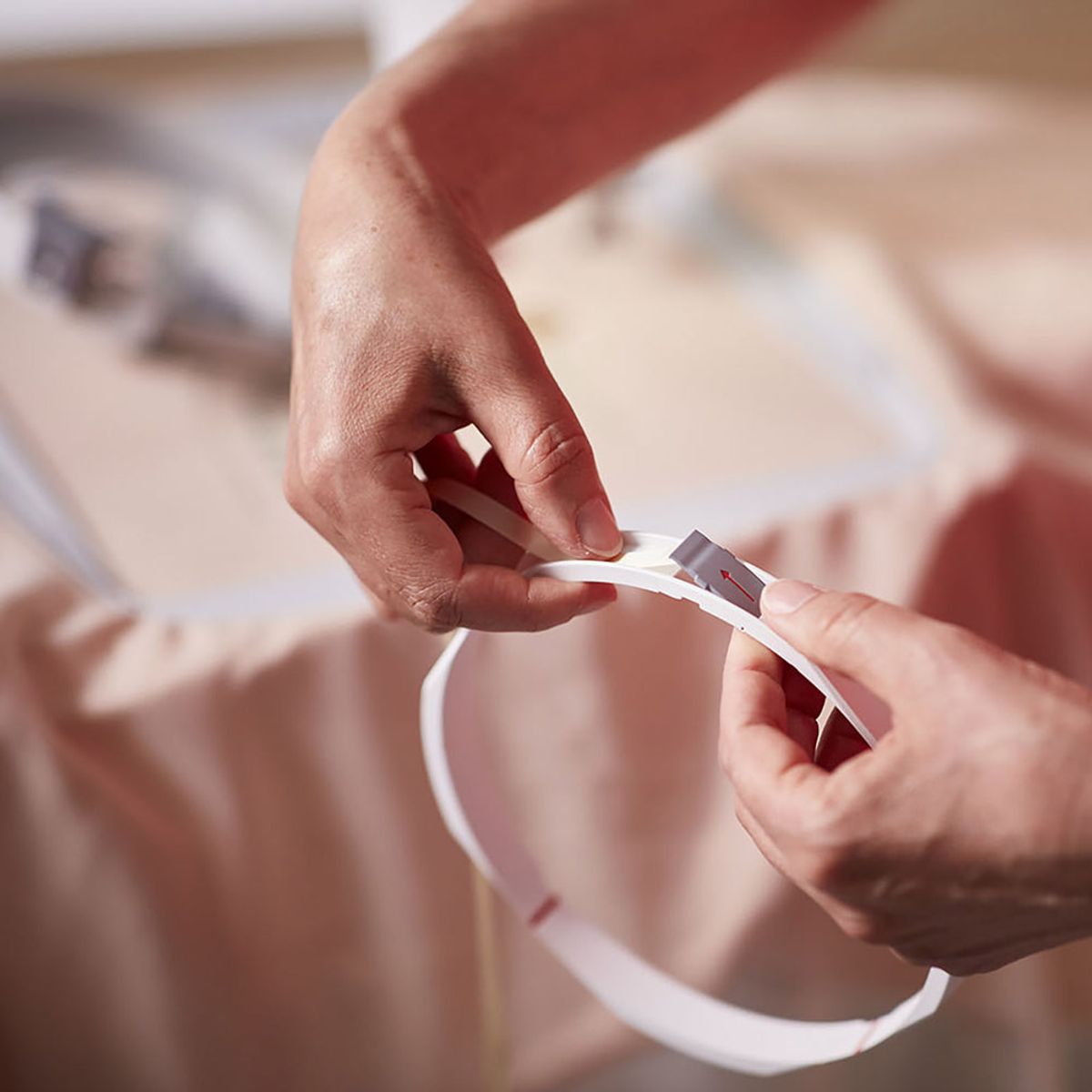 (20D2)Husqvarna båndbroderi modul