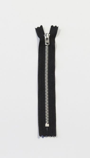 Hovedbilde YKK 4MM Aluminium, FAST F. SORT 4422-20-0580 20CM