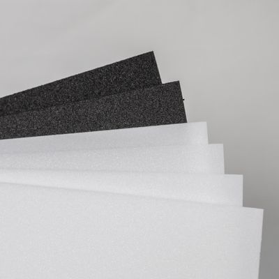 SULKY PUFFY 3mm 4 stk Hvit, 2 stk sort - 6 sheets of foam 20x30c