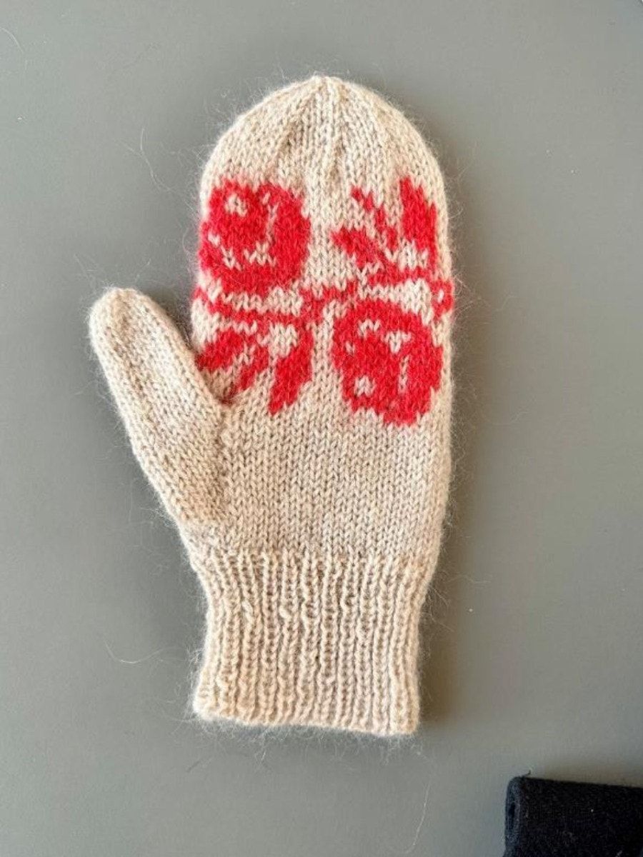 Le Knit Rosie Mittens LHS-082