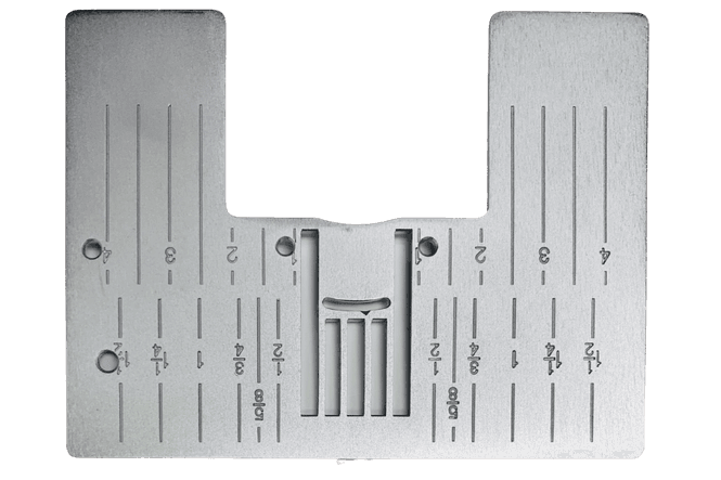 Hovedbilde (4D13) Stingplate for Pfaff gr J med hull til kantbåndsapparat