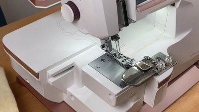 Husqvarna COVERSTITCH HEMMER HV S21 S25 AMBER AIR S600