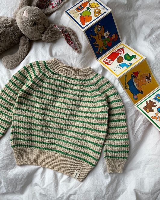 Hovedbilde PK244-PetitKnit-Friday sweater