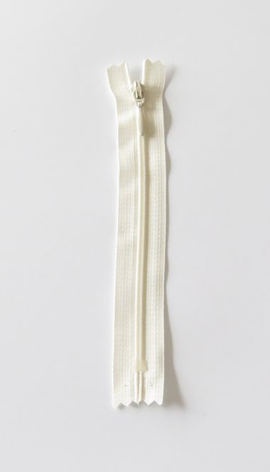 Hovedbilde YKK 4MM SPIRAL, FAST F. ECRU 60 CM